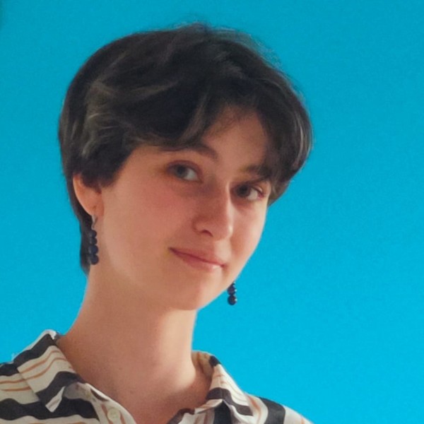 Léontine - Prof de biologie - Lyon