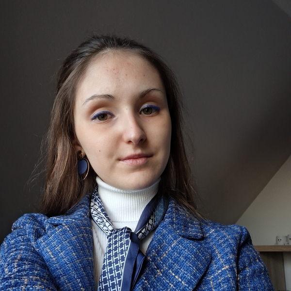 Louane - Prof d'aide aux devoirs - Paris 11e