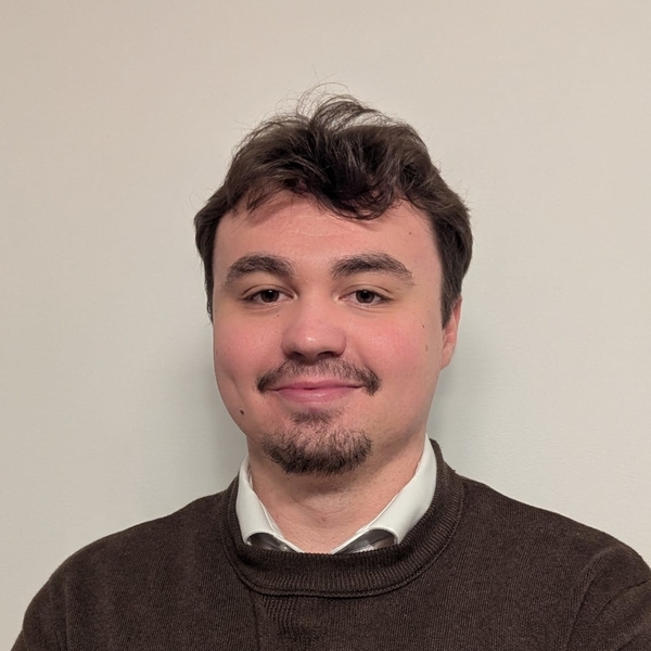 Hadrien - Prof de français - Bron