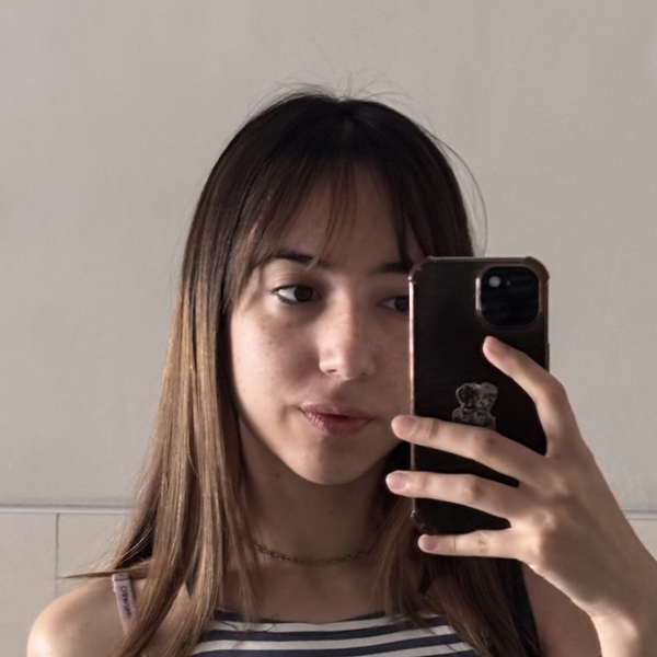 Lucia - profesor de biología celular - La Plata