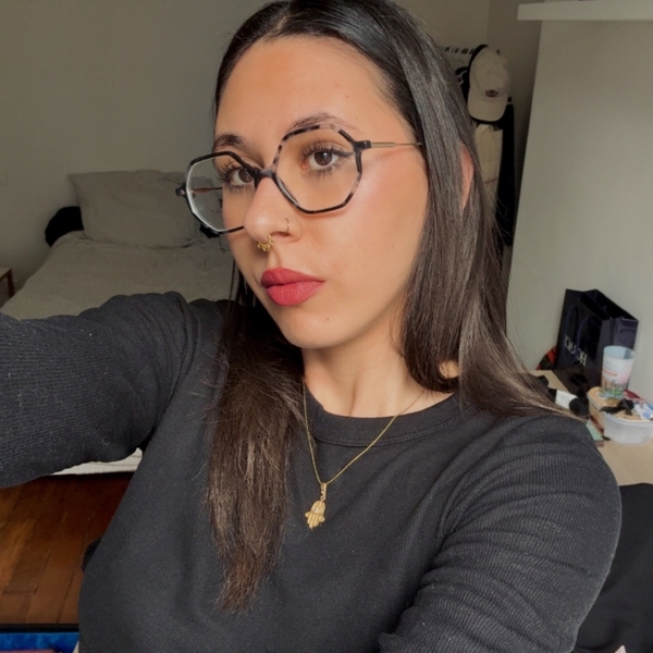 Loubna - Prof de droit constitutionnel - Amiens