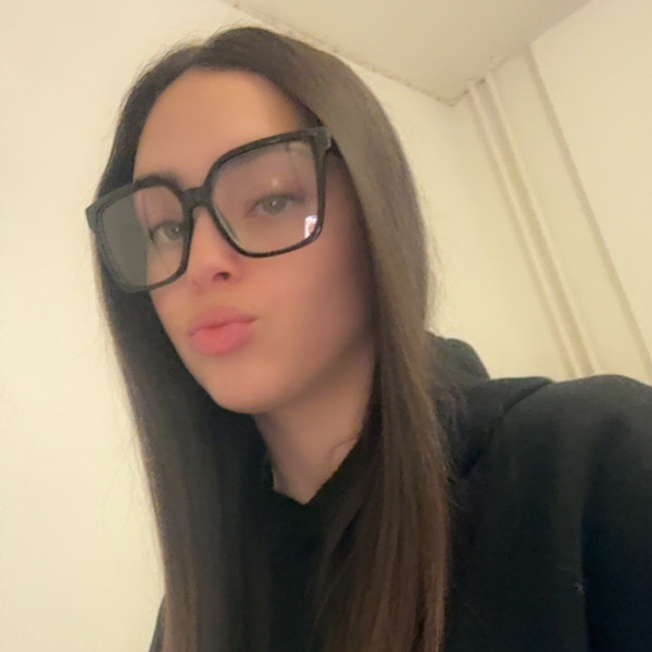 Wijdane - Prof d'espagnol - Villers-Saint-Paul