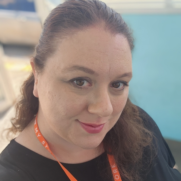 Kim - Drawing tutor - Aspendale