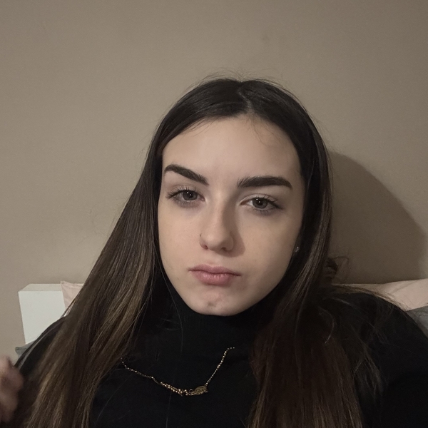Ludovica - Insegnante di aiuto compiti - Monza