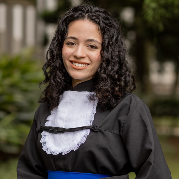 Luisa - Prof de inglês - São Sebastiao