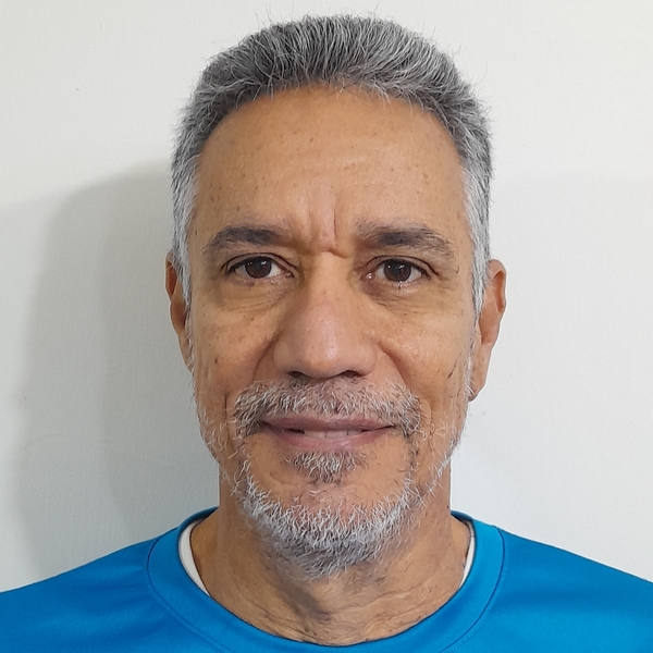 EDUARDO - profesor de matemáticas - Oviedo