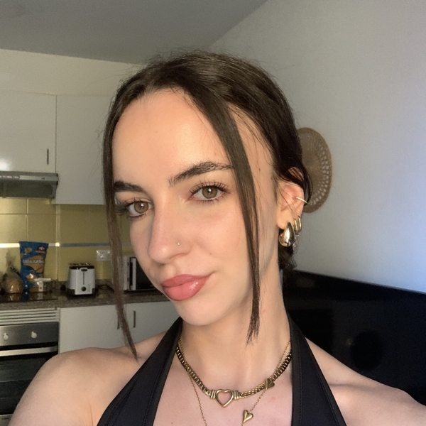 Anna - Insegnante di aiuto compiti - Milano