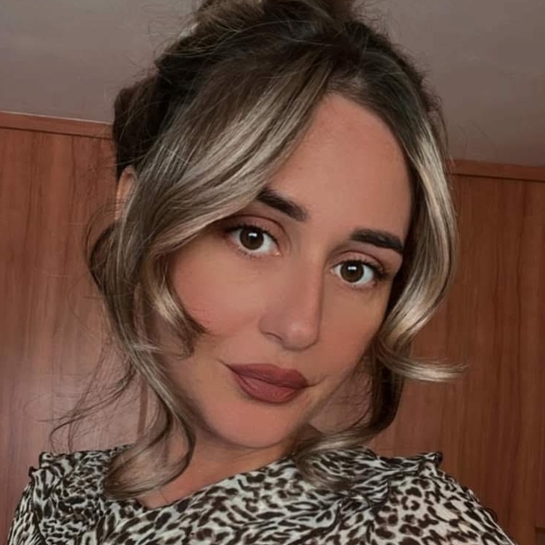 Madalina - Profesor de Engleză - Arad
