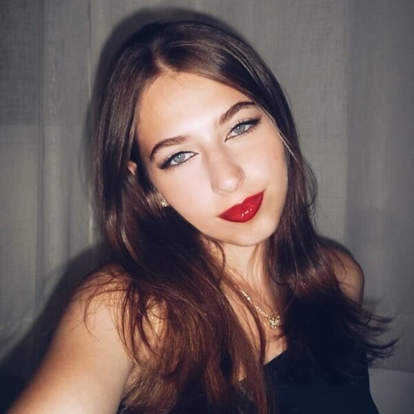 Isabela - Prof de inglês - São Paulo