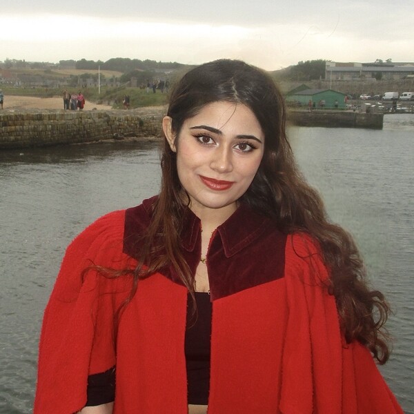 Hritika - Geography tutor - St Andrews