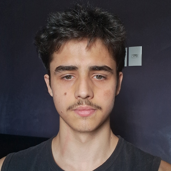 Leonardo - Prof de inglês - Floresta