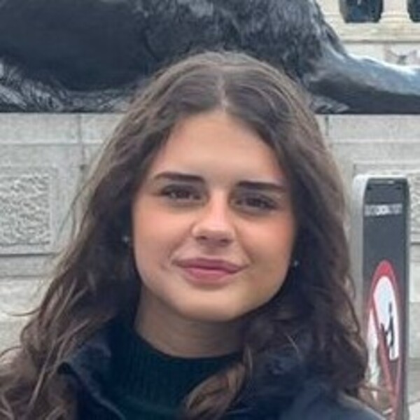 Matilde - Insegnante di aiuto compiti - Milano