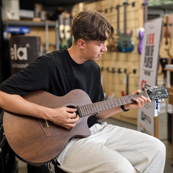 MARt - Prof de guitare - Roussy-le-Village