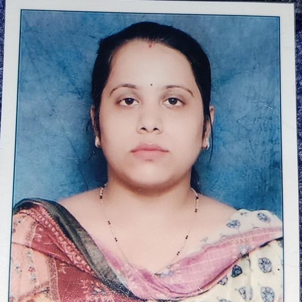 Shraddha - Maths tutor - Gola Gokaran Nath