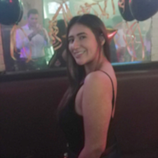 María - profesor de derecho penal - Floridablanca