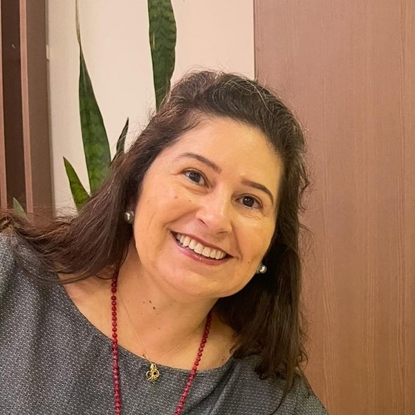 Paula - Professor de espanhol - Itaúna