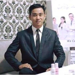 Putra - Guru ekonomi - Wenang