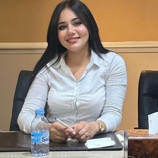 HANAE - Prof d'arabe - 