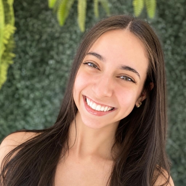 Ana Júlia - Professor de preparação para vestibular - Santo Antônio de Jesus