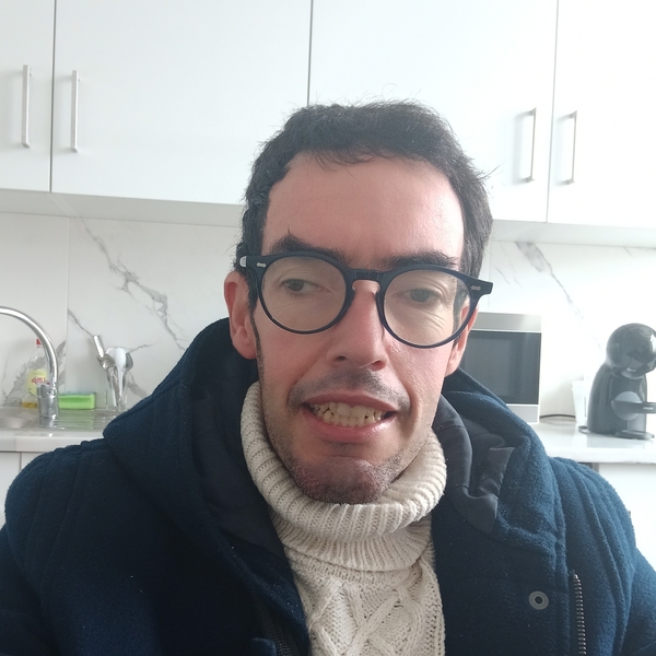 Hugo - Professor de inglês - São João da Talha