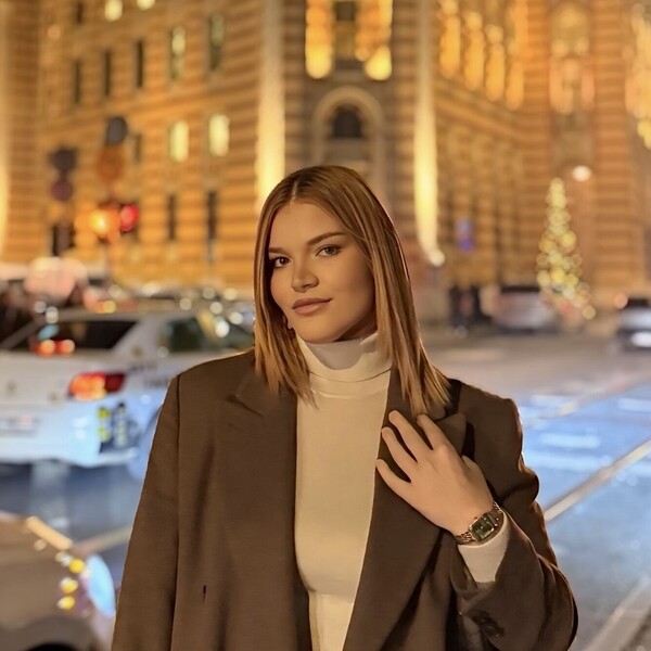 Šejla - Nastavnik anatomije - Sarajevo