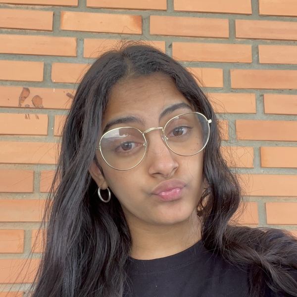 Perla Elizabeth - Professor de espanhol - 