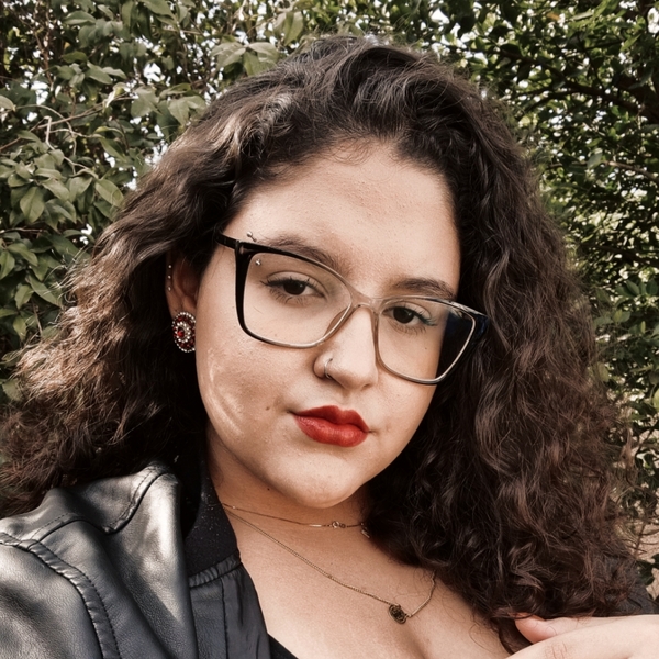Maria - Professor de redação - Votuporanga