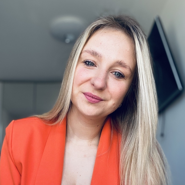 Émilie - Prof d'aide aux devoirs - Saint-Georges-Sur-Meuse