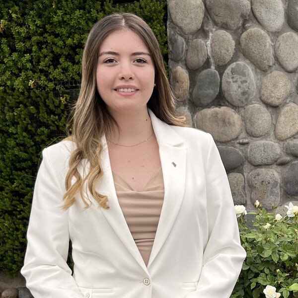 Constanza Andrea - Profesor de matemática - Talca