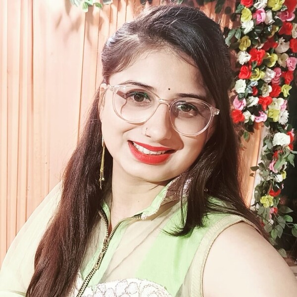 Pratiksha - Maths tutor - Orai