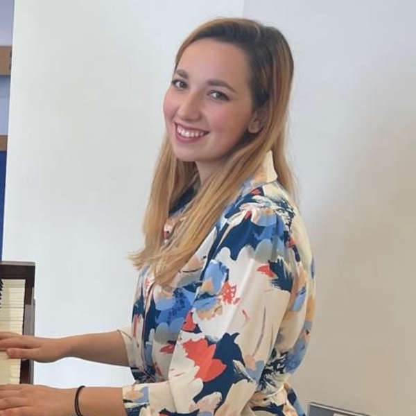 Irene - Piano tutor - Perivale