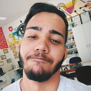 Leonardo - Professor de inglês - compreensão oral - Patrocínio Paulista