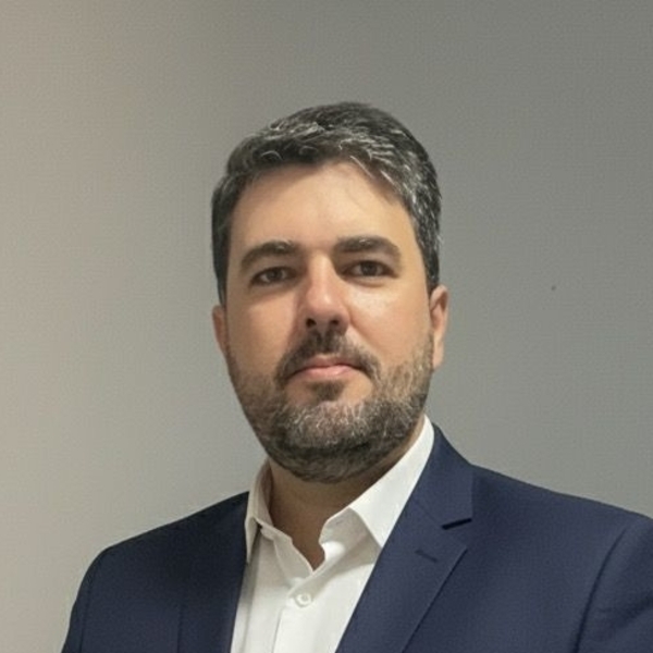João - Professor de administração - Campina Grande