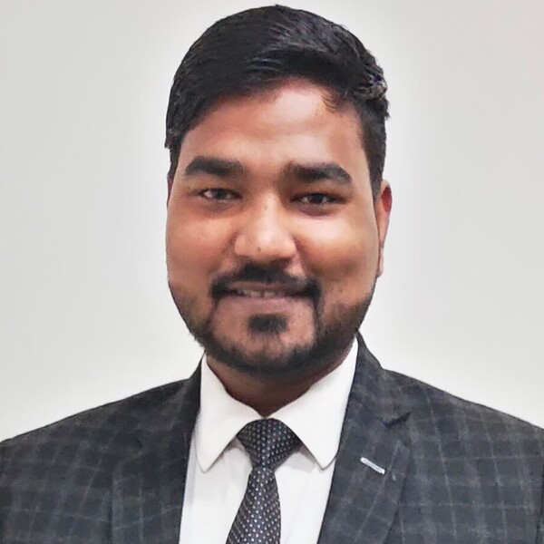 Rakesh - Maths teacher - Kanpur