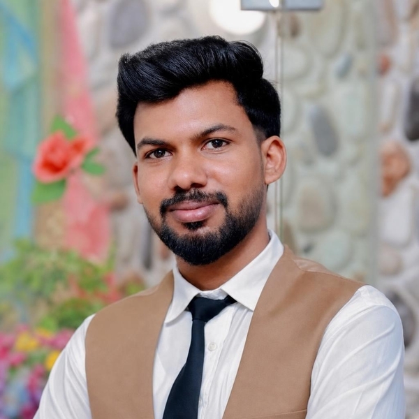 Youhana - Guitar tutor - Lahore