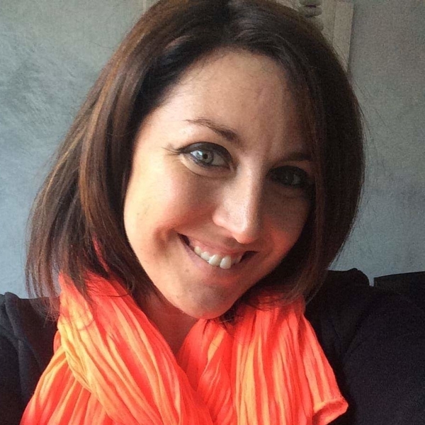 Julie - Prof de ressources humaines - Rochefort-du-Gard