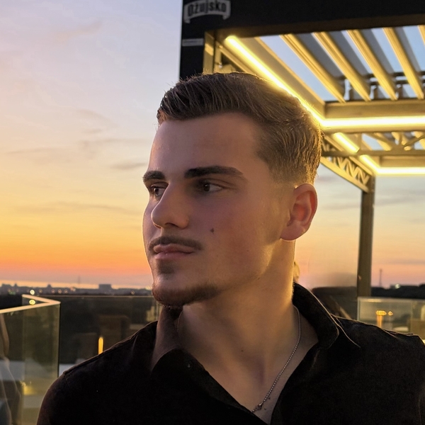 Romeo - učitelj njemačkog jezika - Zadar