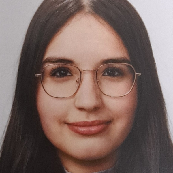 Marwa - Lehrkraft für Englisch - Amstetten