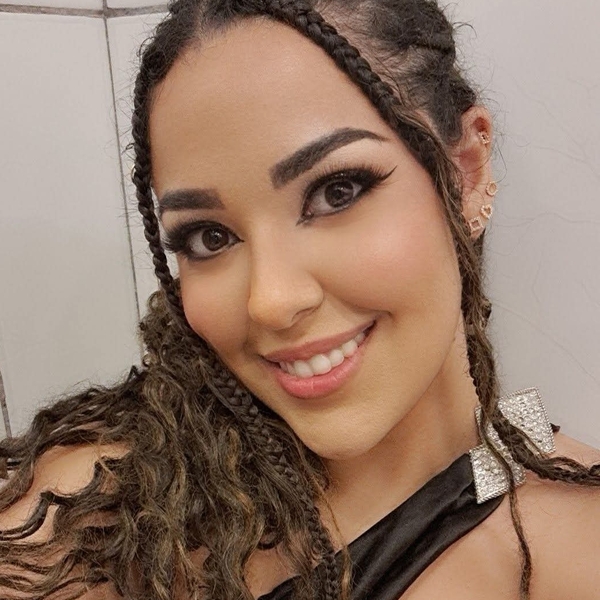 Amanda Eduarda - Professor de espanhol - Florianópolis