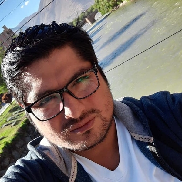 Yoshiro - Profesor de matemáticas - Huaraz
