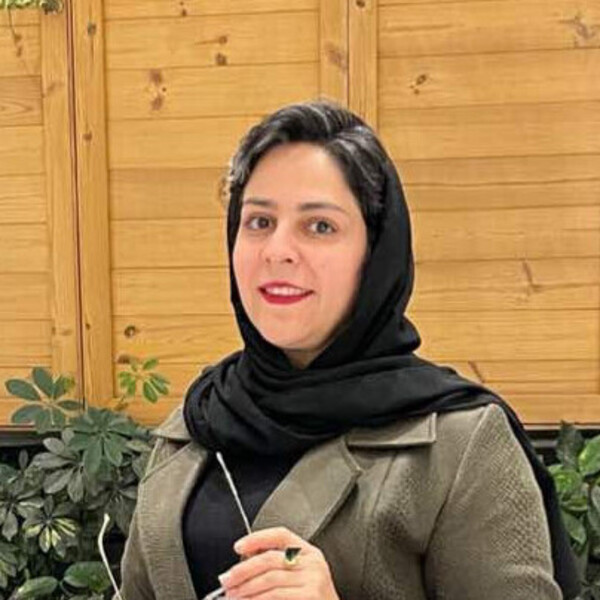 Mahdieh - Computer programming tutor - Dubai