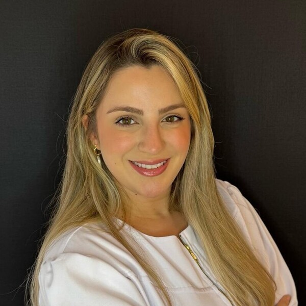 Carol - Prof de farmacologia - Pompeia