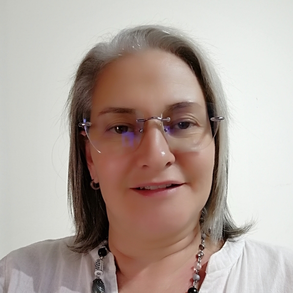 LUZ ELENA - profesor de español para extranjeros - Armenia
