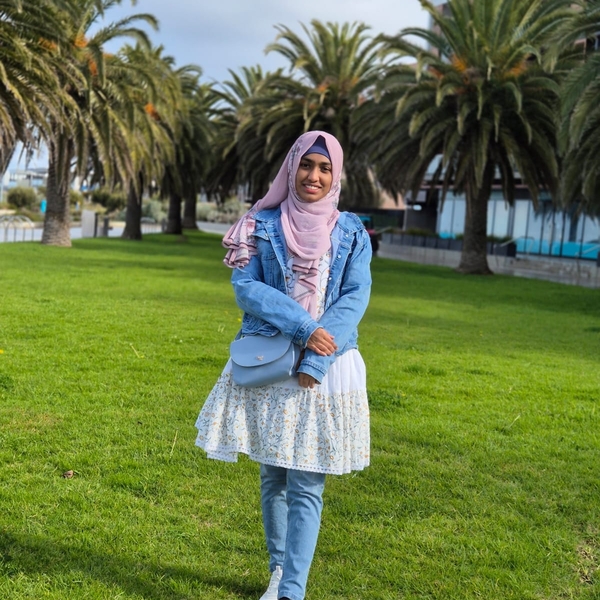 Juveria Nishath - Maths tutor - Williams Landing