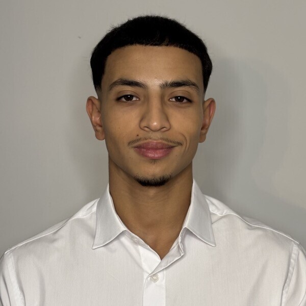 Yanis - Prof de maths - Nice