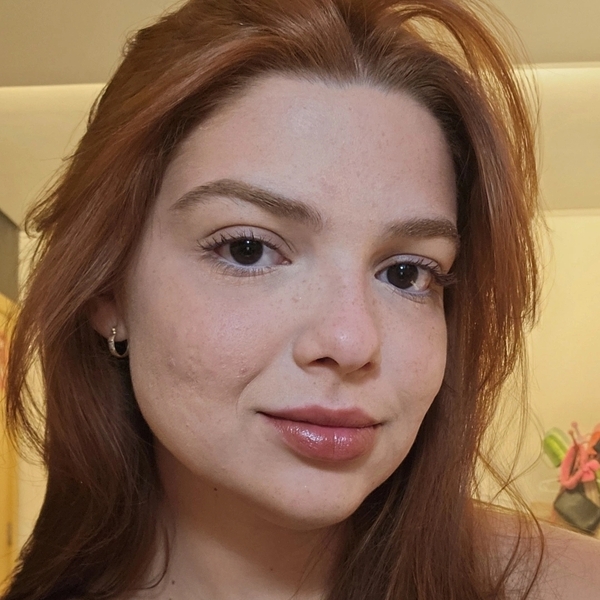 Julia - Professor de inglês - Chapadão do Sul