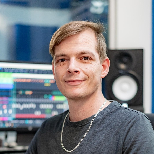 Konrad - Lehrkraft für Musiktechnologie - Köln