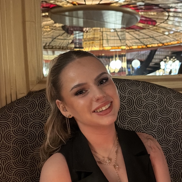 Jade - Prof de français - Paris