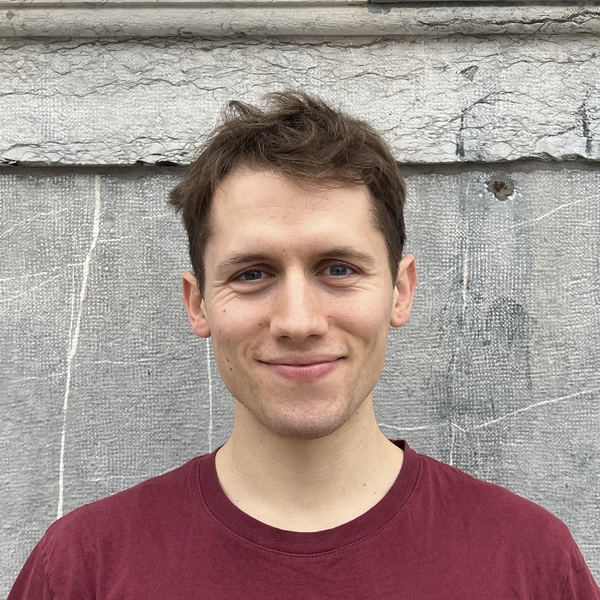 Antoine - Prof de maths - Genève