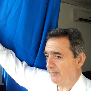 Samuel Antonio - Profesor de finanzas - 